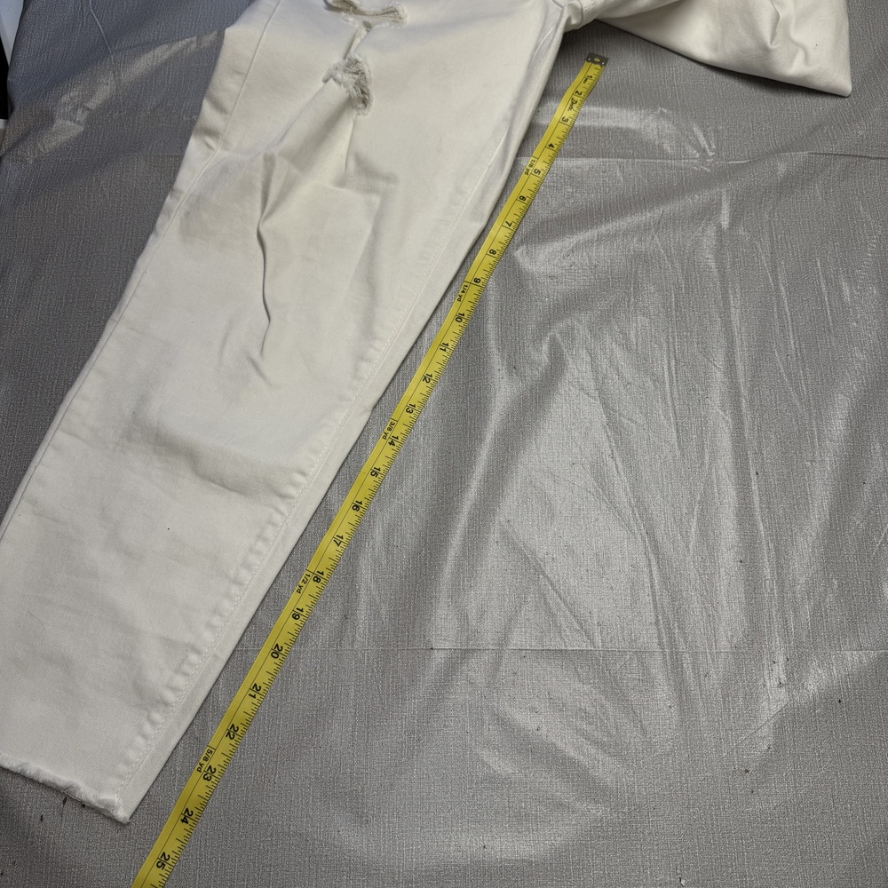 Maurices High Rise Skinny Jeans Womens Size 12 White Distressed - Picture 9 of 9